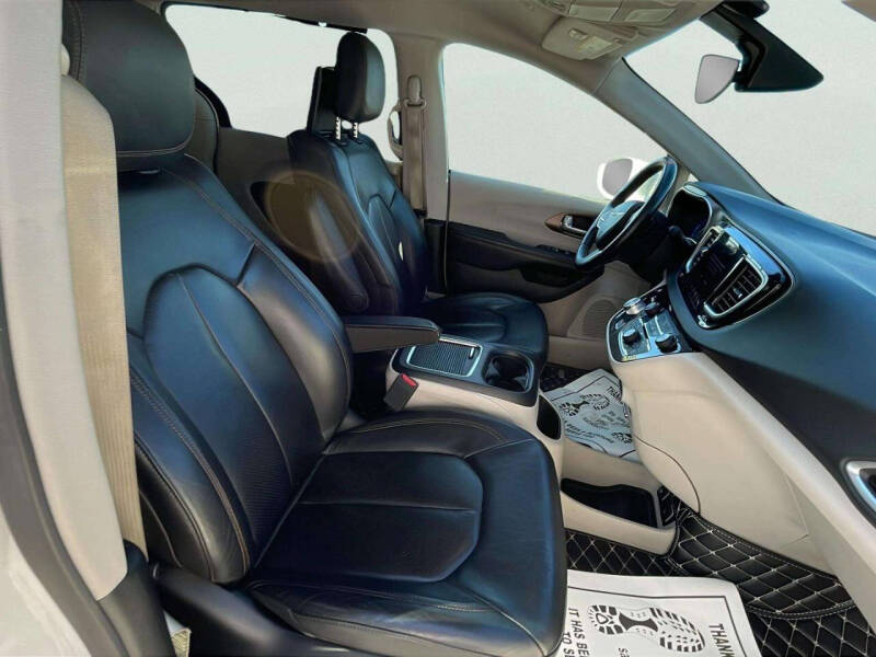 2018 Chrysler Pacifica Touring L Plus