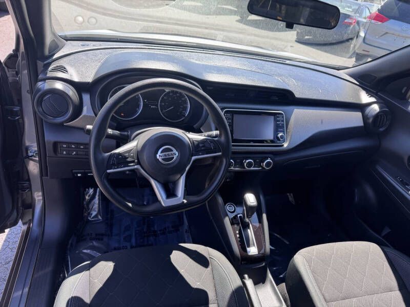 2020 Nissan Kicks S