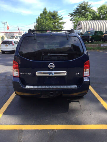 2006 Nissan Pathfinder SE
