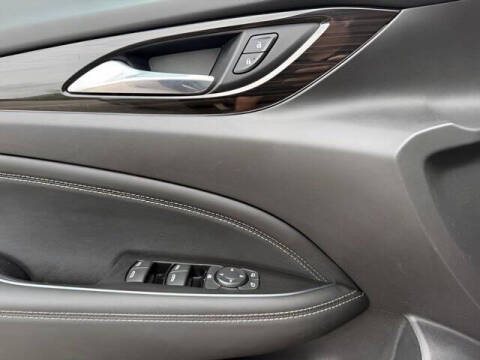 2018 Buick Regal Sportback Essence