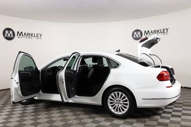 2016 Volkswagen Passat