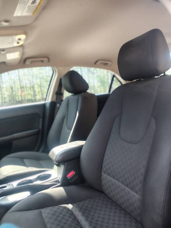 2012 Ford Fusion SE