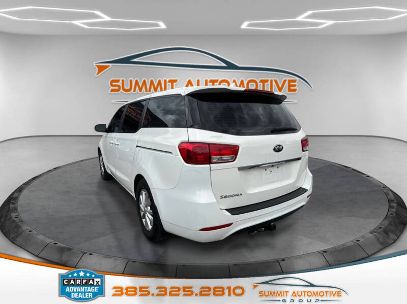 2016 Kia Sedona L