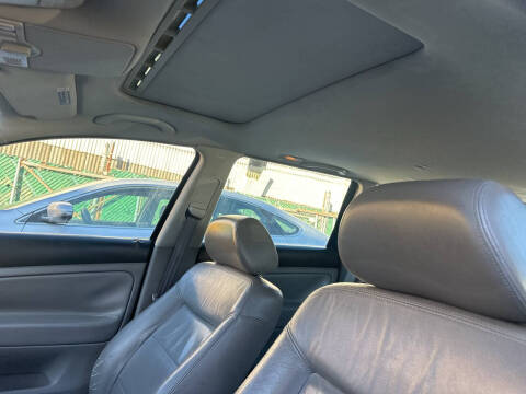 2003 Volkswagen Passat GLX 4Motion