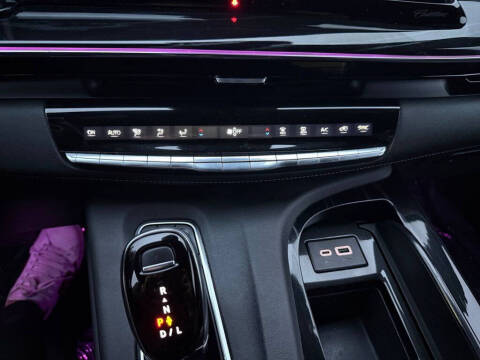 2023 Cadillac Escalade Sport