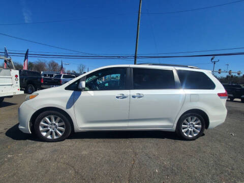 2012 Toyota Sienna XLE 7-Passenger