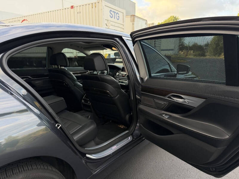2020 BMW 7 Series 740i