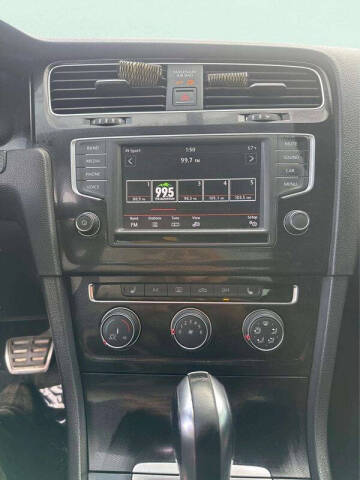 2016 Volkswagen Golf GTI