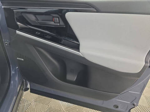 2024 Subaru Solterra Touring