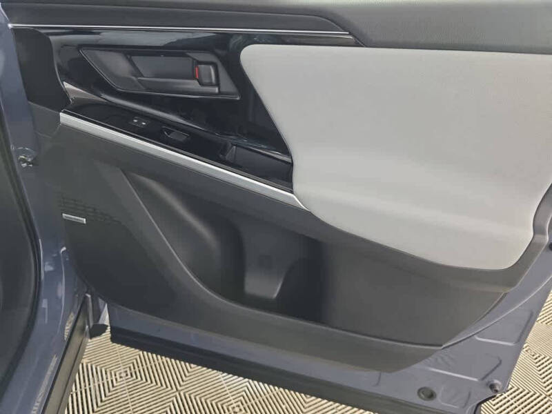 2024 Subaru Solterra Touring