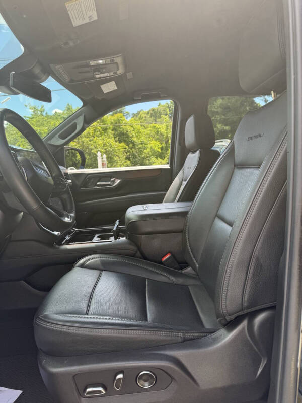 2025 GMC Yukon Denali