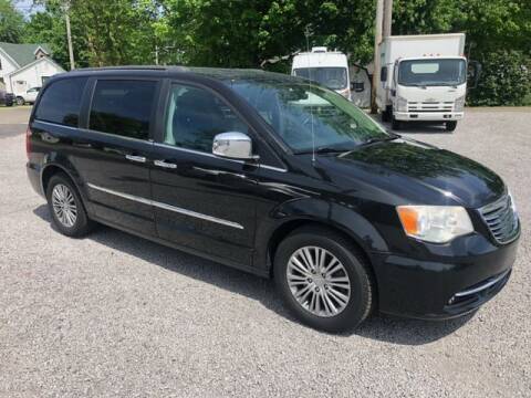 2014 Chrysler Town and Country for sale at The Car Mart in Milford IN