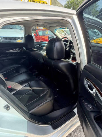 2011 Infiniti M37