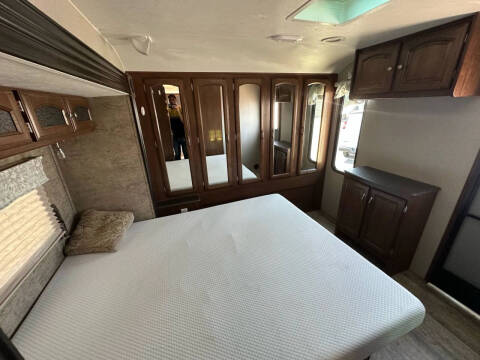 2016 Coachmen RV Freedom Express Liberty Ed