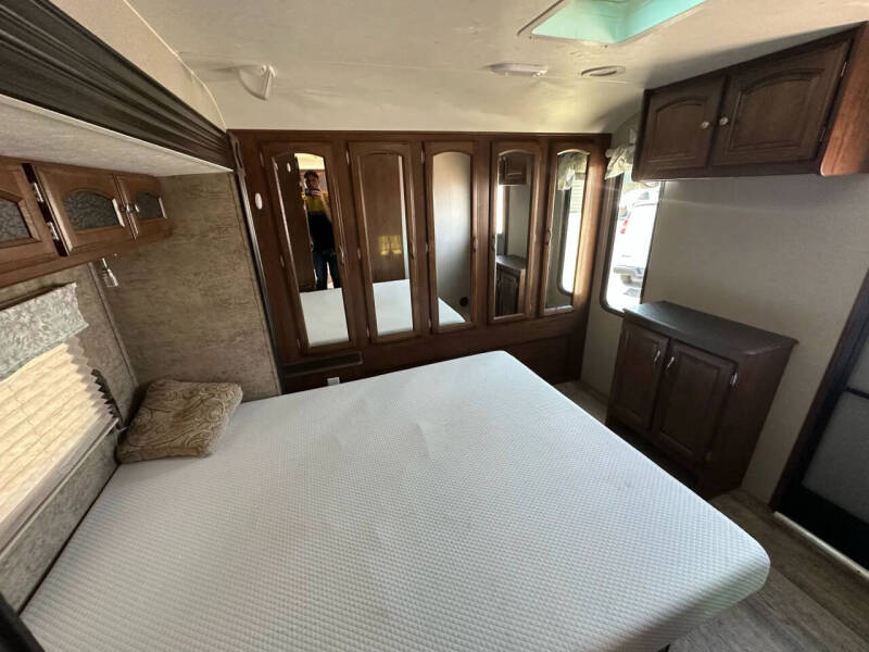 2016 Coachmen RV Freedom Express Liberty Ed