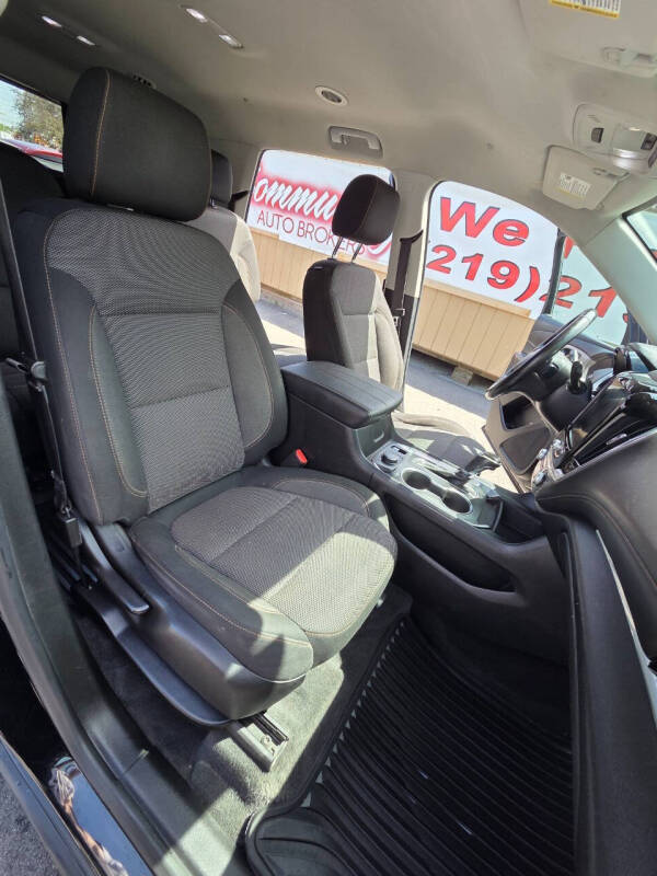 2019 Chevrolet Traverse LT Cloth