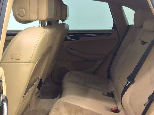 2017 Porsche Macan S