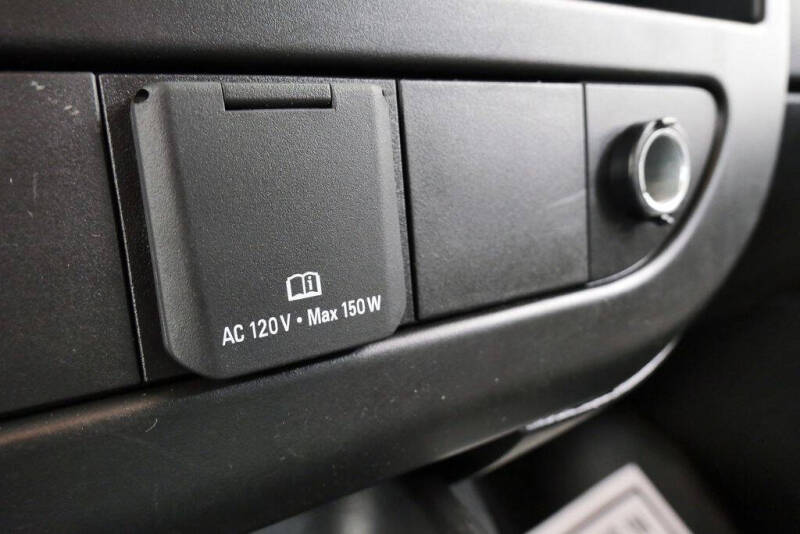 2022 GMC Savana 2500