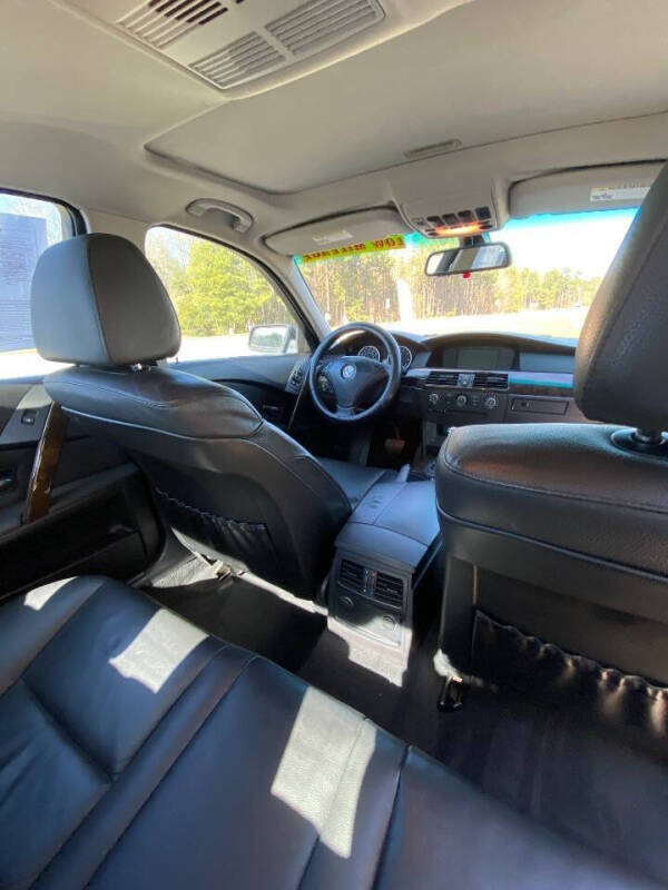 2004 BMW 5 Series 525i
