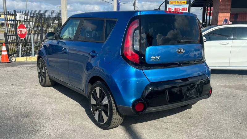 2016 Kia Soul +