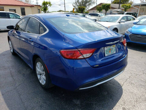 2015 Chrysler 200 Limited