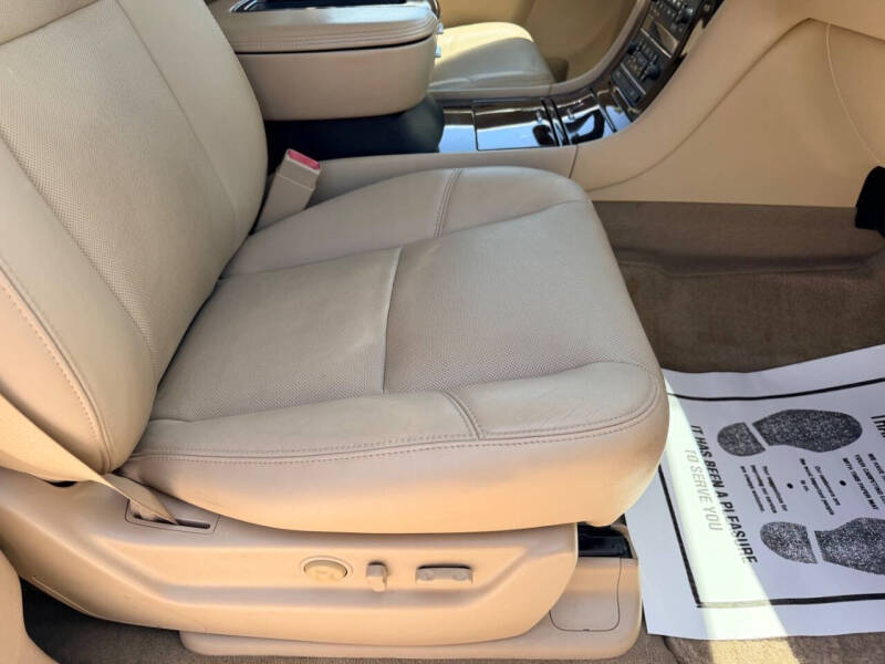2012 Cadillac Escalade Luxury