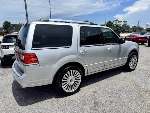 2017 Lincoln Navigator Select