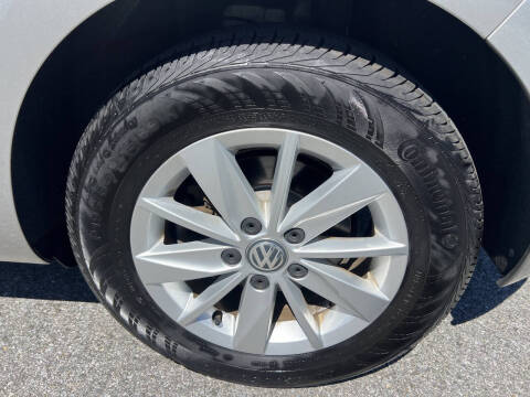 2015 Volkswagen Golf TSI SE