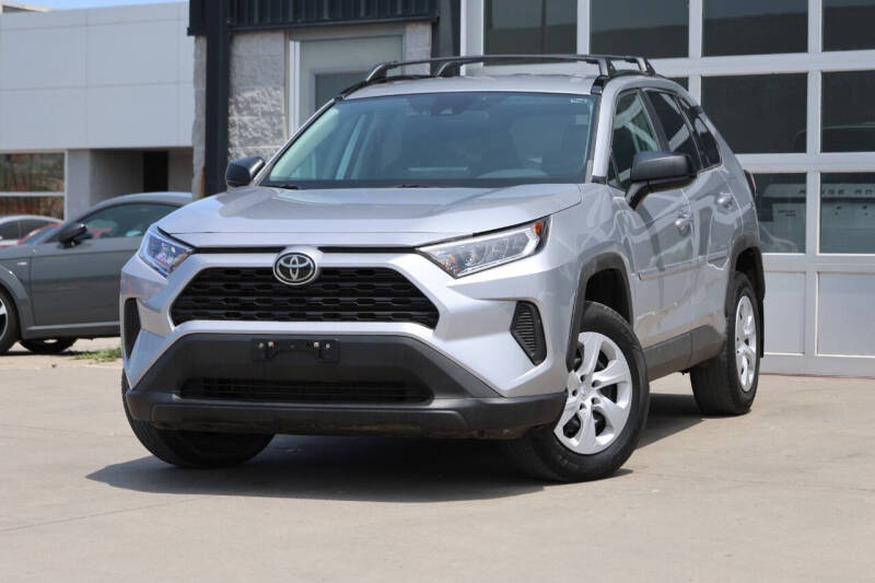 2020 Toyota RAV4 LE