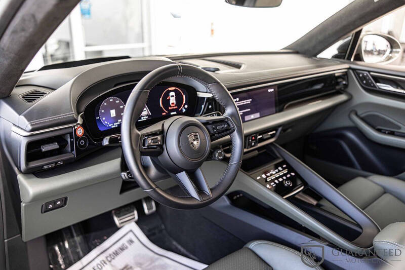2025 Porsche Macan Turbo Electric
