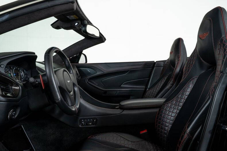 2015 Aston Martin Vanquish Volante