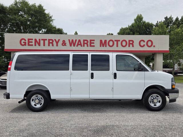 2025 Chevrolet Express LT 3500