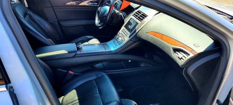 2017 Lincoln MKZ Reserve