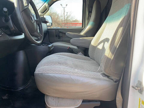 2017 GMC Savana 2500