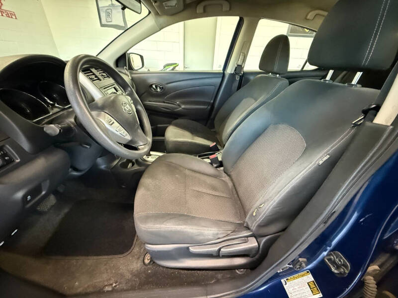 2018 Nissan Versa SV