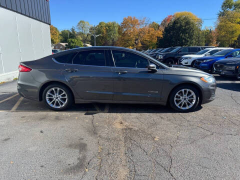 2019 Ford Fusion Hybrid SE