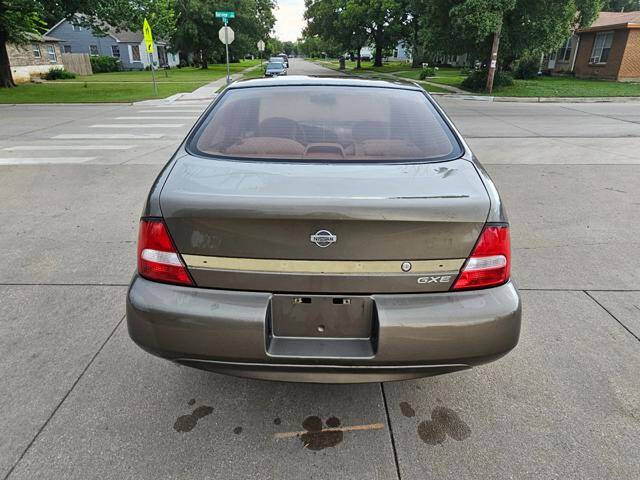 2001 Nissan Altima GXE