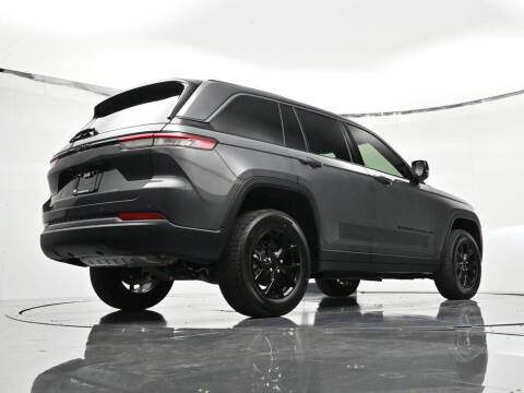 2026 Jeep Grand Cherokee Altitude