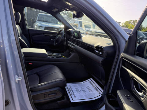 2025 Honda Pilot Black Edition