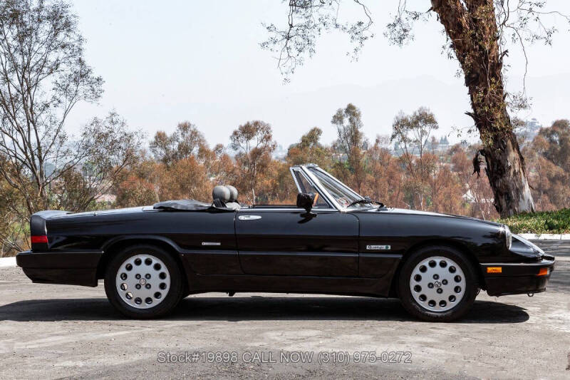 1989 Alfa Romeo Spider Quadrifoglio