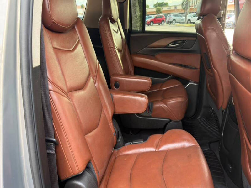 2017 Cadillac Escalade ESV Premium Luxury