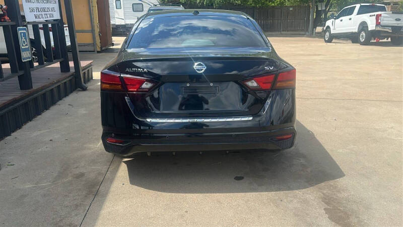2022 Nissan Altima SV - Photo 7