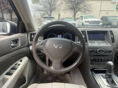 2015 Infiniti Q40