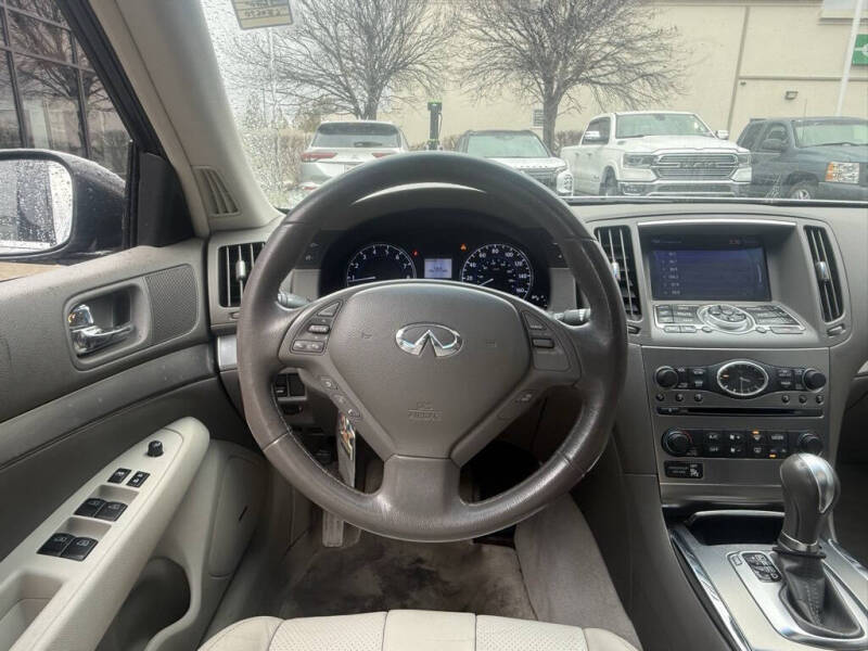 2015 Infiniti Q40