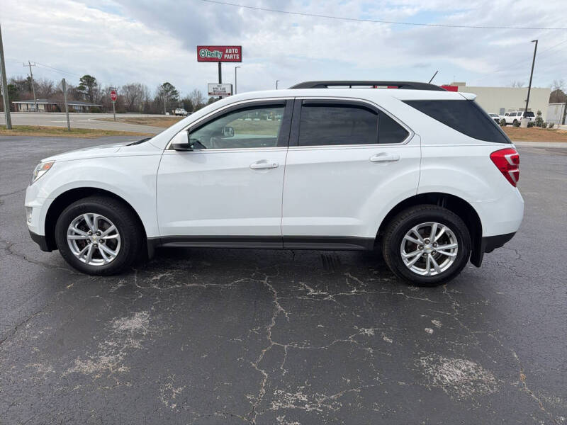 2016 Chevrolet Equinox LT's photo