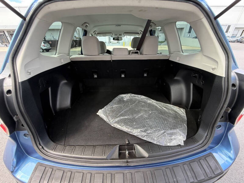 2015 Subaru Forester 2.5i