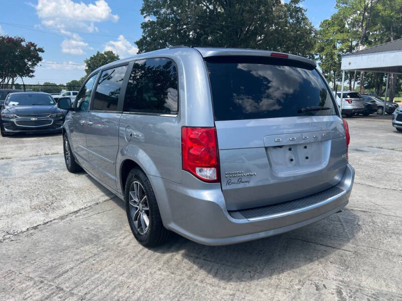 2016 Dodge Grand Caravan SXT Plus