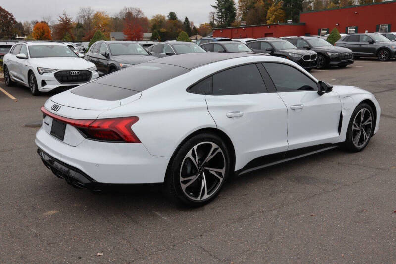 2023 Audi e-tron GT quattro Premium Plus