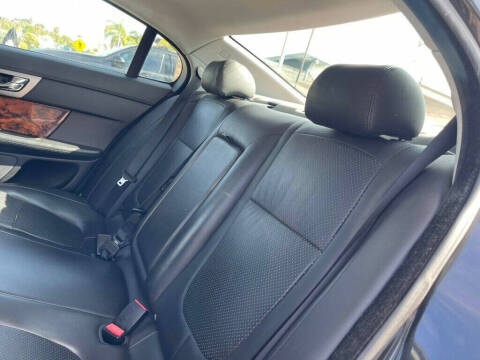 2011 Jaguar XF Premium