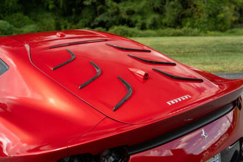 2023 Ferrari 812 Competizione